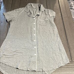 Gray Short Sleeve Button-Up Shirt Gown 
size M